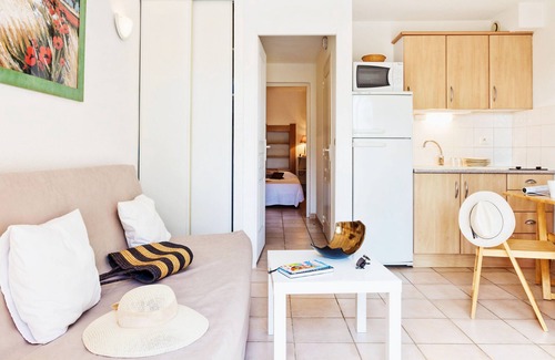 Les Bormettes Appartement | Joli Appart 6 pers. à 250 mètres de la PLAGE avec PISCINE CHAUFFÉE et TENNIS (5)