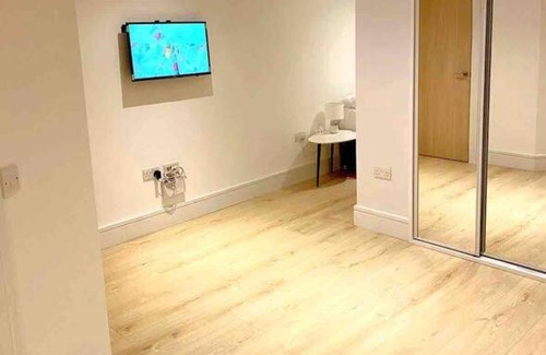 Loxford Appartement | Nice Apartment Close to Ilford Station , NETFLIX AND WI-FI FREE