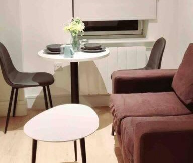 Loxford Appartement | Nice Apartment Close to Ilford Station , NETFLIX AND WI-FI FREE