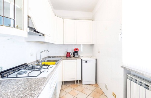 Pantai Appartement | Confortable appartement pour 6 personnes avec WIFI, piscine, TV, terrasse et parking