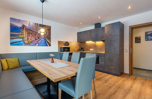 See Appartement | Joli appartement pour 14 personnes avec WIFI, TV et terrasse