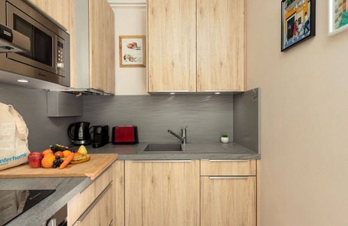 Lunel Appartement | Joli appartement pour 2 personnes avec WIFI, climatisation, TV et terrasse