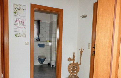 Spiss Appartement | Bel appartement pour 4 personnes avec WIFI, TV, balcon et parking