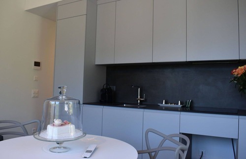 Golino Appartement | Agréable appartement avec WIFI, piscine, TV, patio, animaux admis, vue panoramique et parking
