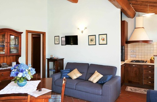 Bucine Appartement | Confortable appartement pour 4 personnes avec piscine, WIFI, TV, terrasse et animaux admis