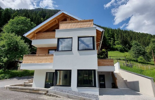 Landeck Appartement | Confortable appartement pour 4 personnes avec WIFI, TV, balcon et animaux admis