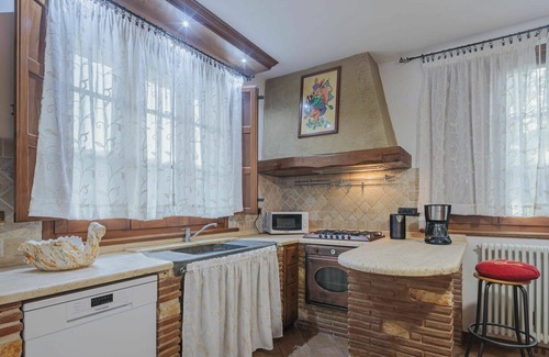 Camaiore Appartement | Joli appartement pour 4 personnes avec piscine privée, WIFI, TV et parking
