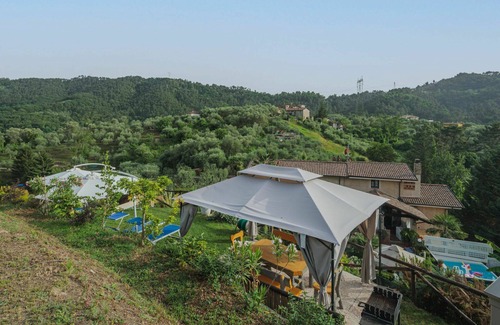 Camaiore Appartement | Joli appartement pour 4 personnes avec piscine privée, WIFI, TV et parking