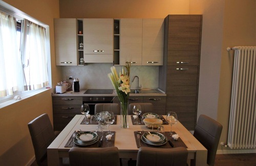 Oggebbio Appartement | Agréable appartement pour 4 personnes avec TV, terrasse et animaux admis