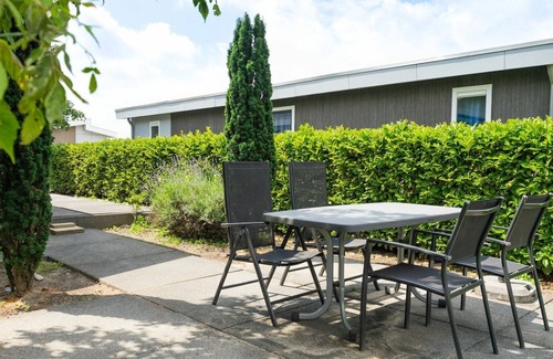 Dordtse Biesbosch Appartement | Agréable appartement dans une maison de vacances pour 4 personnes avec piscine, WIFI, TV et parking