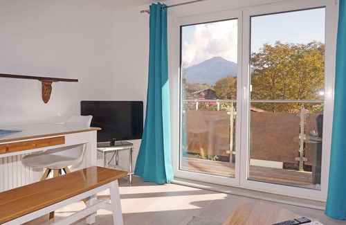 Pians Appartement | Agréable appartement pour 4 personnes avec WIFI, TV, balcon et parking