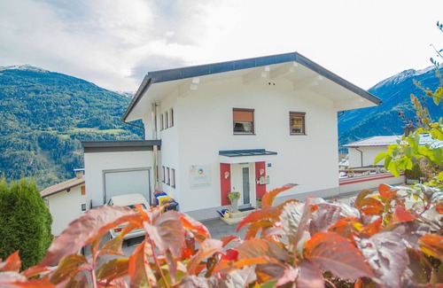 Wenns Appartement | Agréable appartement pour 5 personnes avec WIFI, TV, balcon et parking