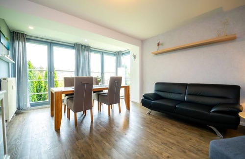 Luegde Appartement | Confortable appartement pour 5 personnes avec WIFI, TV, terrasse, animaux admis et parking