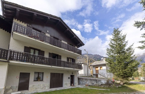 Isola Appartement | Agréable appartement pour 5 personnes avec WIFI, TV, terrasse, animaux admis et parking