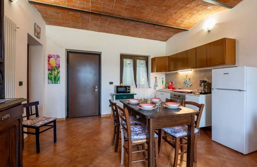 Calliano Appartement | Bel appartement pour 6 personnes avec WIFI, patio, animaux admis et vue panoramique