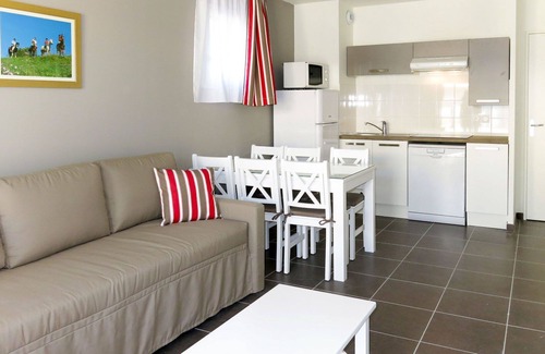 Chinon Appartement | Precioso apartamento con piscina, WIFI, TV, terraza, mascotas permitida y aparcamiento
