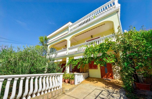 Ribarica Appartement | Bel appartement pour 6 personnes avec WIFI, climatisation, TV et terrasse