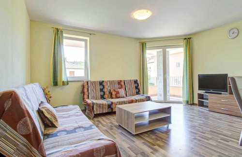 Izola Appartement | Bel appartement pour 6 personnes avec WIFI, climatisation, TV et balcon