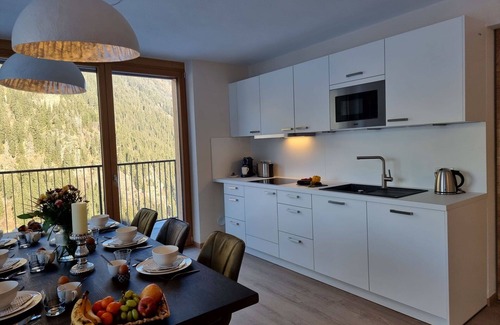 See Appartement | Bel appartement pour 6 personnes avec WIFI, TV et balcon