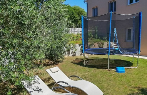 Belavici Appartement | Agréable appartement pour 8 personnes avec WIFI, climatisation, TV et parking