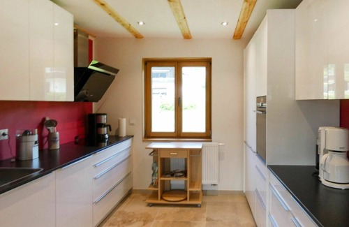 Arrach Appartement | Agréable appartement pour 4 personnes avec WIFI, TV, balcon et parking