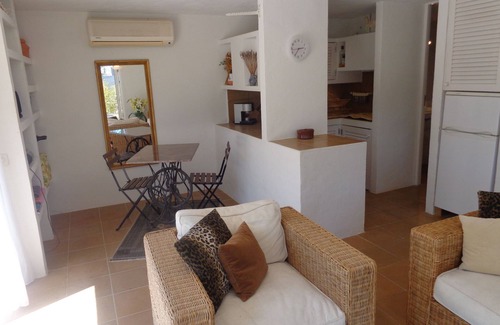 Puig Manya Appartement | Bel appartement à Cap Martinet, emplacement idéal, à quelques minutes de la plage