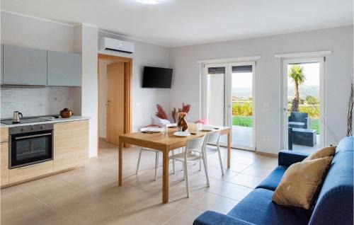 Casal Velino Maison | Nice Apartment In Casalvelino With Wifi