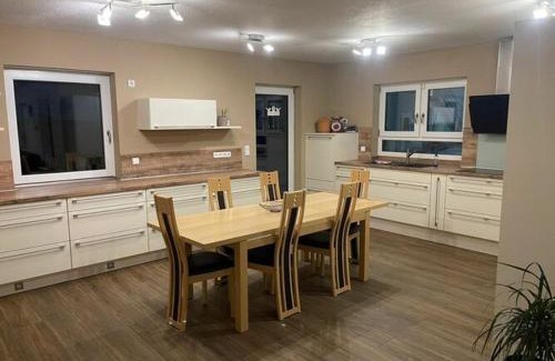 Himmelkron Appartement | Nice apartment in Himmelkron