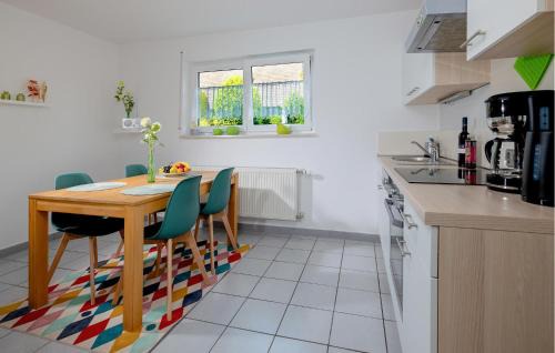 Rederscheid Appartement | Nice Apartment In Horhausen With Wifi