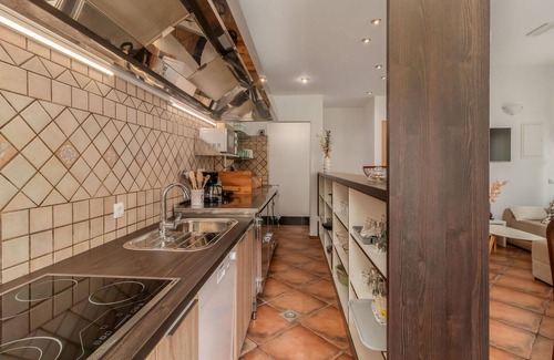 Jadranovo Appartement | Bel appartement à Jadranovo avec WiFi