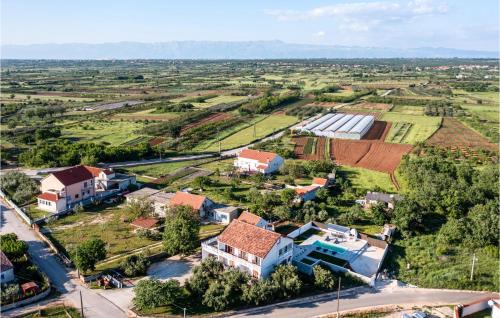 Skabrnja Appartement | Nice Apartment In Prkos With Wifi
