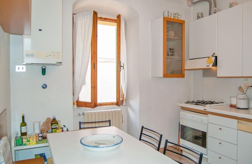 Pietralunga Appartement | Bel appartement dans le centre historique du village, avec vue sur les collines