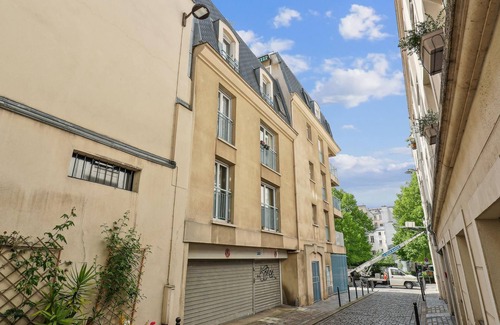 Quartier Sainte-Marguerite Appartement | Nice apartment in the heart of Paris by Weekome
