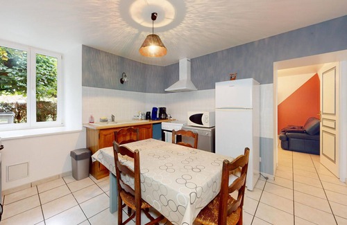 Trouvans Appartement | Bel appartement à Trouvans avec WiFi