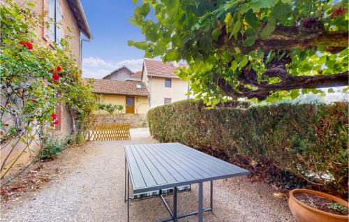 Trouvans Appartement | Nice Apartment In Trouvans With Wifi