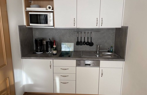 Sellin Villa | Joli appartement dans une maison de vacances avec WIFI, TV, terrasse et animaux admis