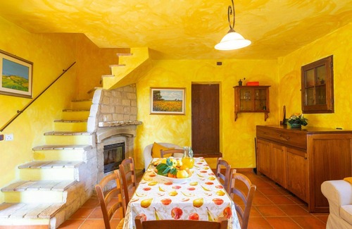 Casalbordino Maison | Joli appartement dans une maison de vacances pour 6 personnes avec WIFI, piscine, TV et terrasse
