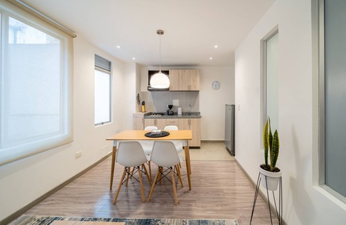 Financial District Appartement | Nice Apartment in Zona G with Laundry Facilities