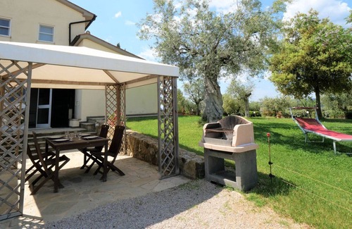 Massa Marittima Villa | Bel appartement dans une maison de vacances pour 6 personnes avec WIFI, piscine, TV et parking