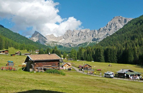 San Giovanni di Fassa Appartement | Joli appartement pour 6 personnes avec WIFI, TV, animaux admis et parking