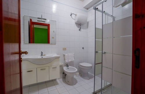 Acaya Autre | Appartement avec climatisation, WIFI, piscine, TV, balcon, animaux admis, parking, près de Lecce