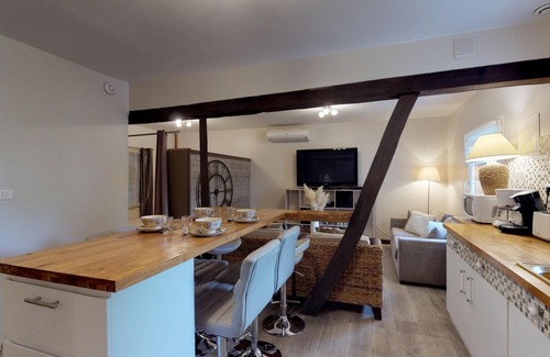 Talmas Appartement | Joli Appart dans une écurie 8 pers, 15 min Amiens