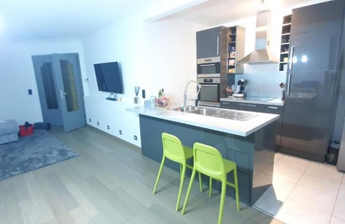 Deurne Appartement | Nice appartement with 4 beds