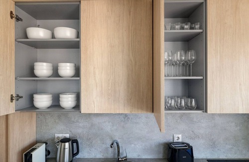 Hispanoamerica Appartement | Nice Bernabéu 2BR w/ Rooftop Pool & Doorman, by Blueground