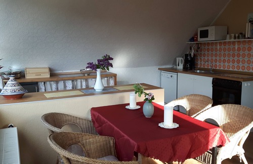 Niendorf Appartement | Bel appartement lumineux avec jardin sur la plage et la réserve naturelle