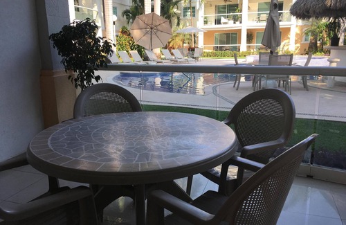 Granjas del Marques Appartement | Beau confortable 2 lits. 2 condo de bain à Acapulco