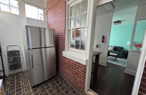 Anacostia Appartement | NICE Cozy APT 4-Bedroom 5-Beds Easy Parking