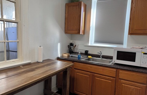Anacostia Appartement | NICE Cozy APT 4-Bedroom 5-Beds Easy Parking