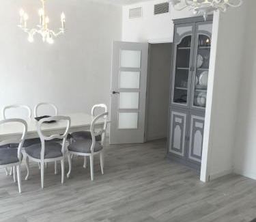 La Maternitat i Sant Ramon Appartement | Nice, Cozy, UP TO 6, FCB stadium, free parking