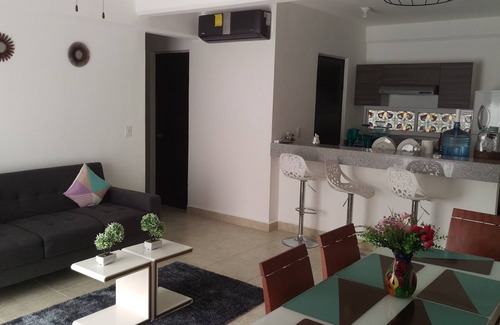Jacinto Pat Appartement | JOLI DÉPARTEMENT EN VILLE À 15 MIN. PLAGE, PROCHE DE TOUT, PISCINES,